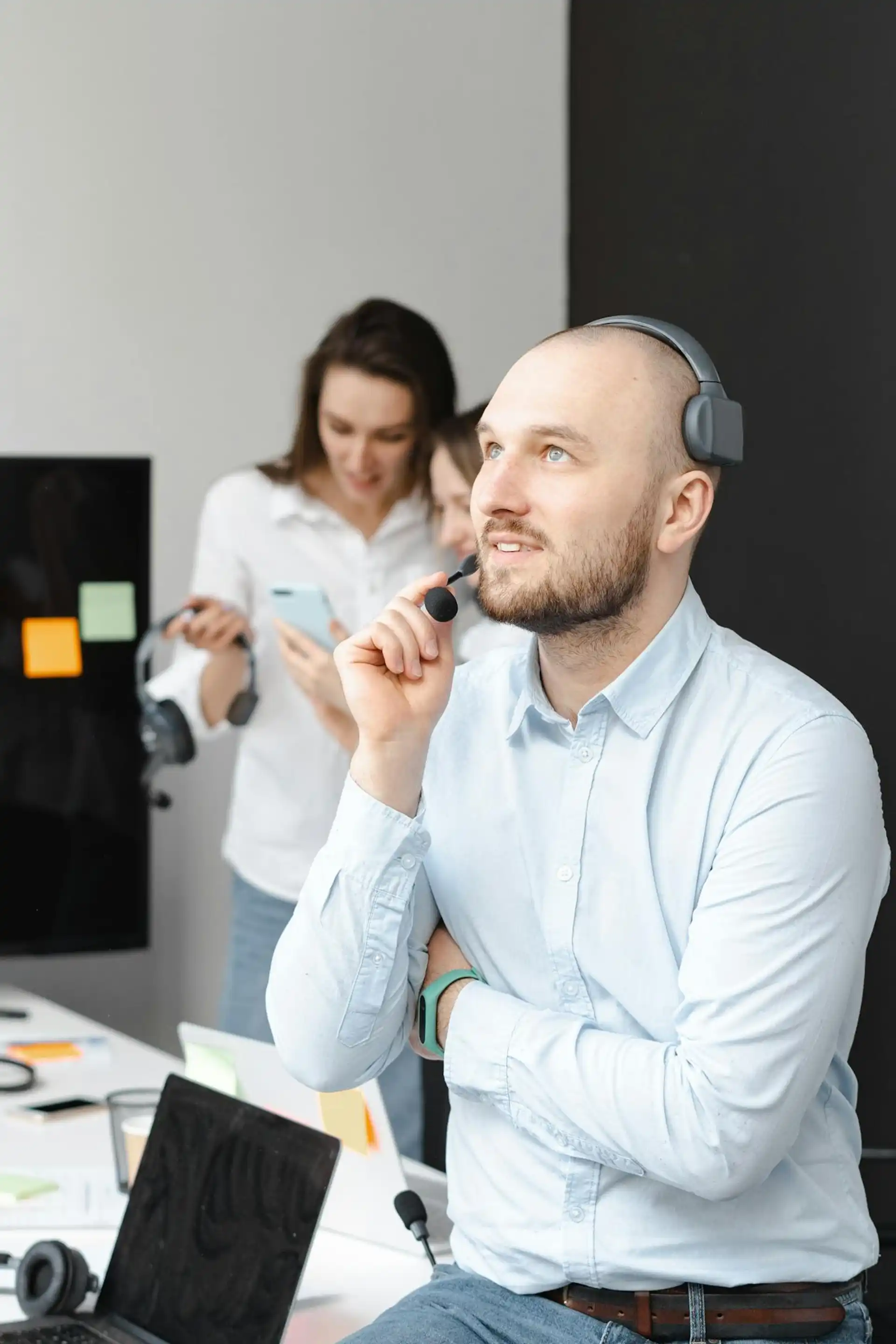 Customer support representative helping a customer