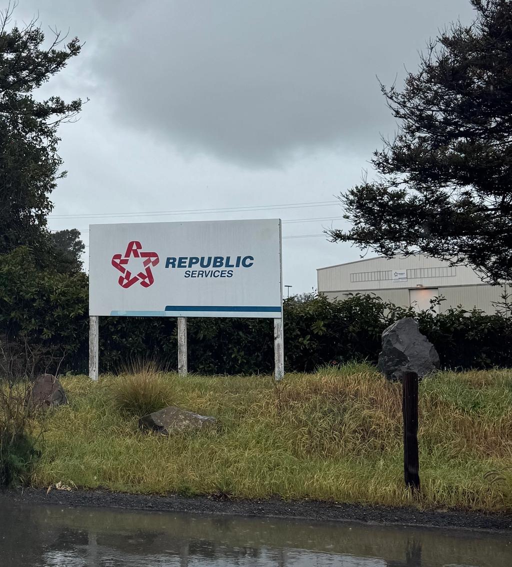 Republic Services sign
