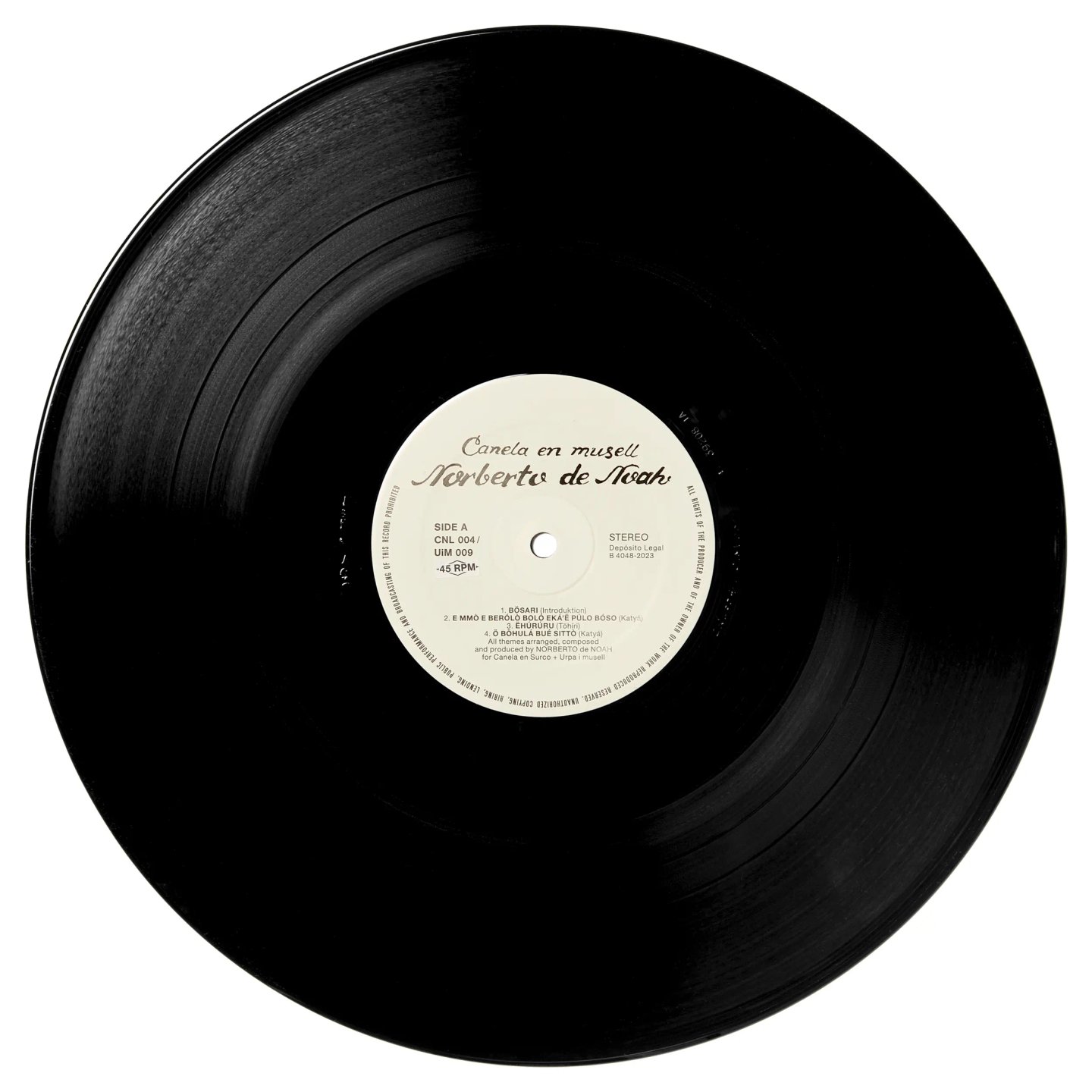 Studiopol-CNL004-UiM009-Norberto_de_Noah-Packshots-Record-1