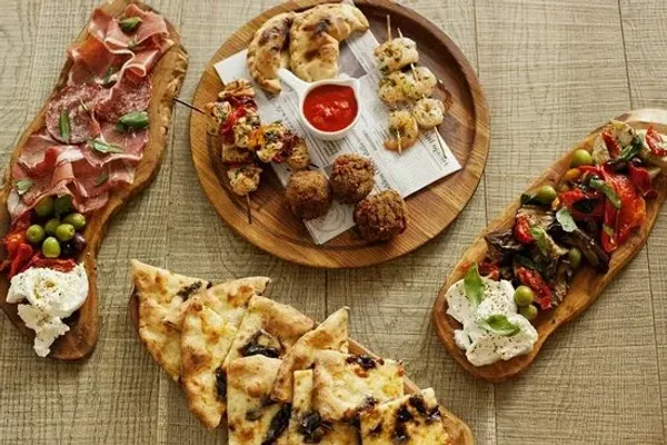 Zizzi brand image
