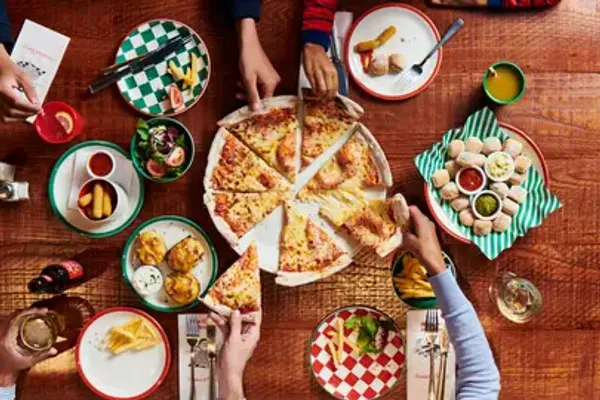 Frankie & Benny's brand image