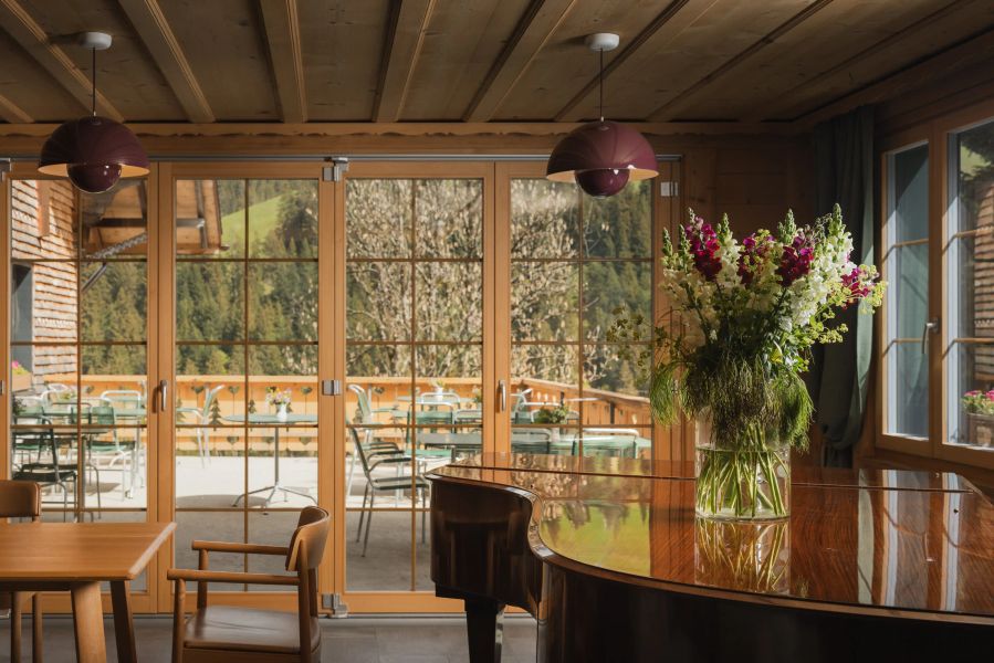 Bistro mit Piano und Terrasse