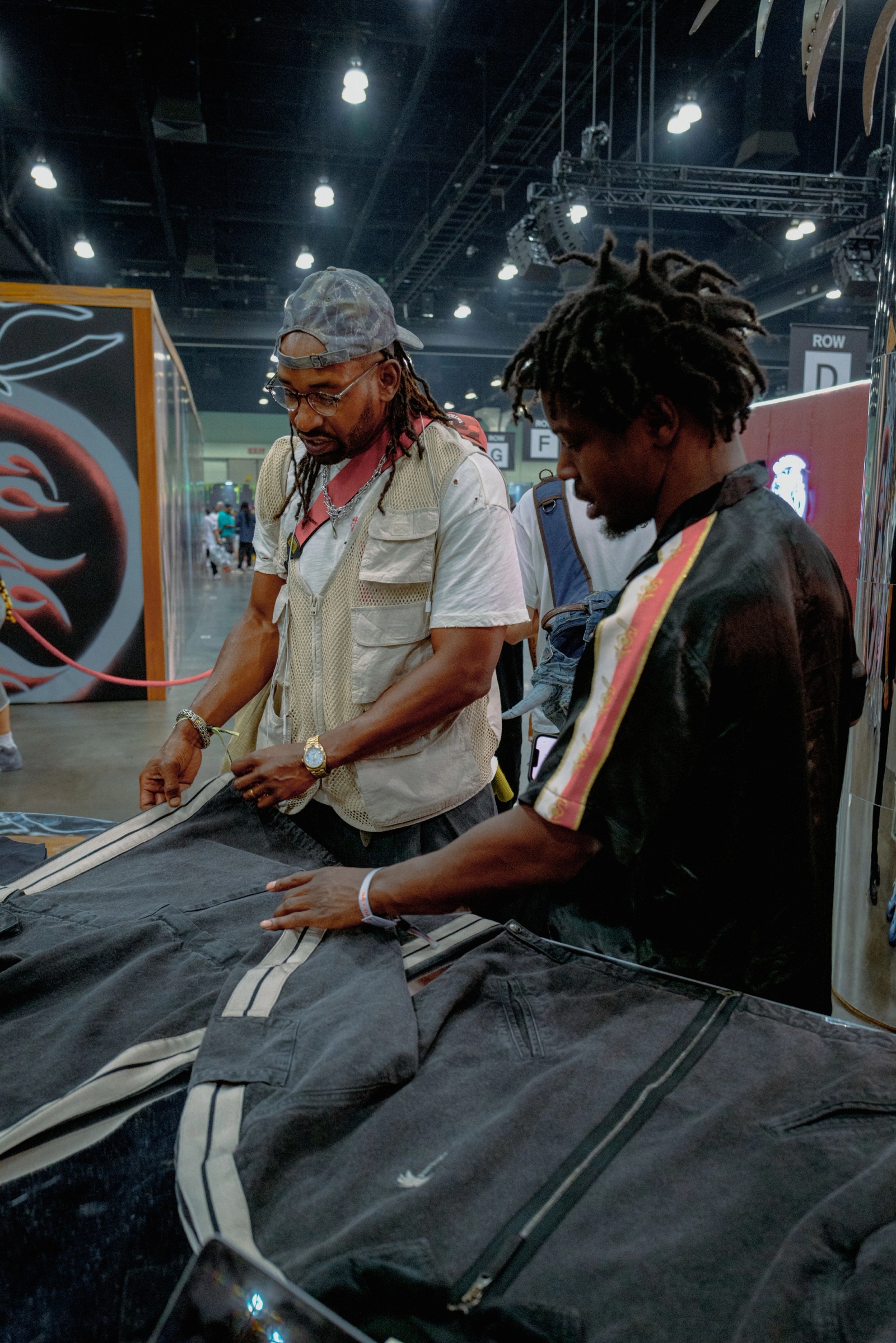 Palm Angels torna a Los Angeles per ComplexCon con la Utility Tracksuit