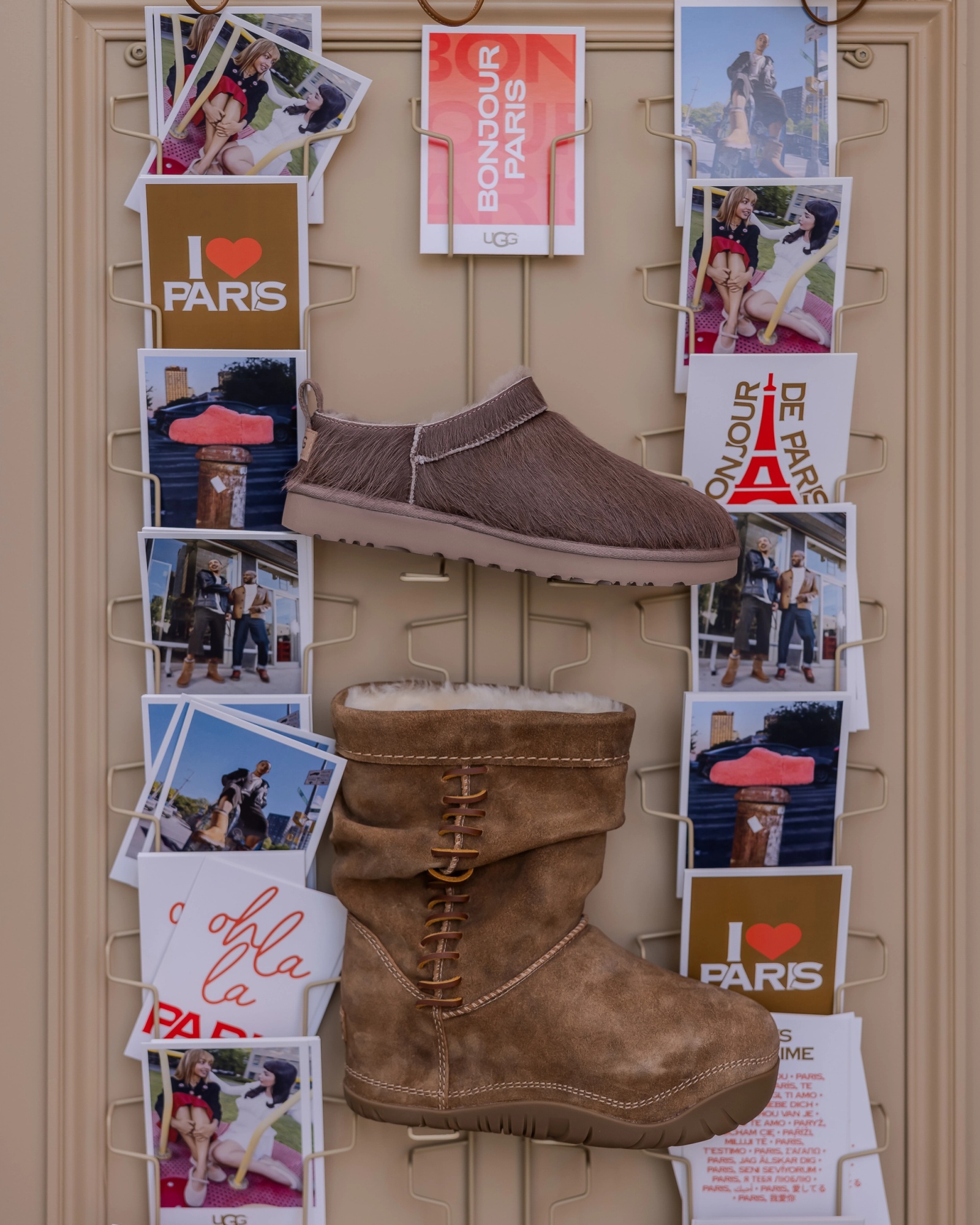Avete presente i chioschi di Parigi? UGG® ne ha preso uno e dobbiamo andarci