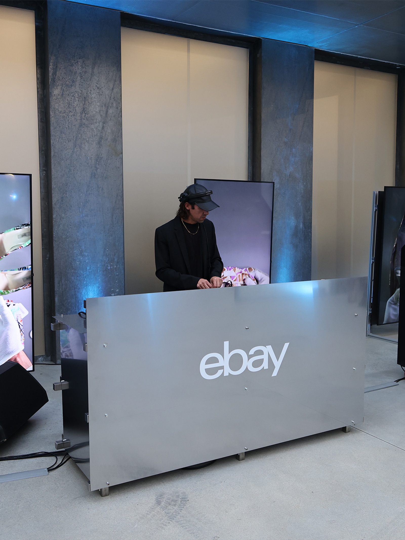 eBay ha portato la verifica di autenticità in Italia e Francia con listed*