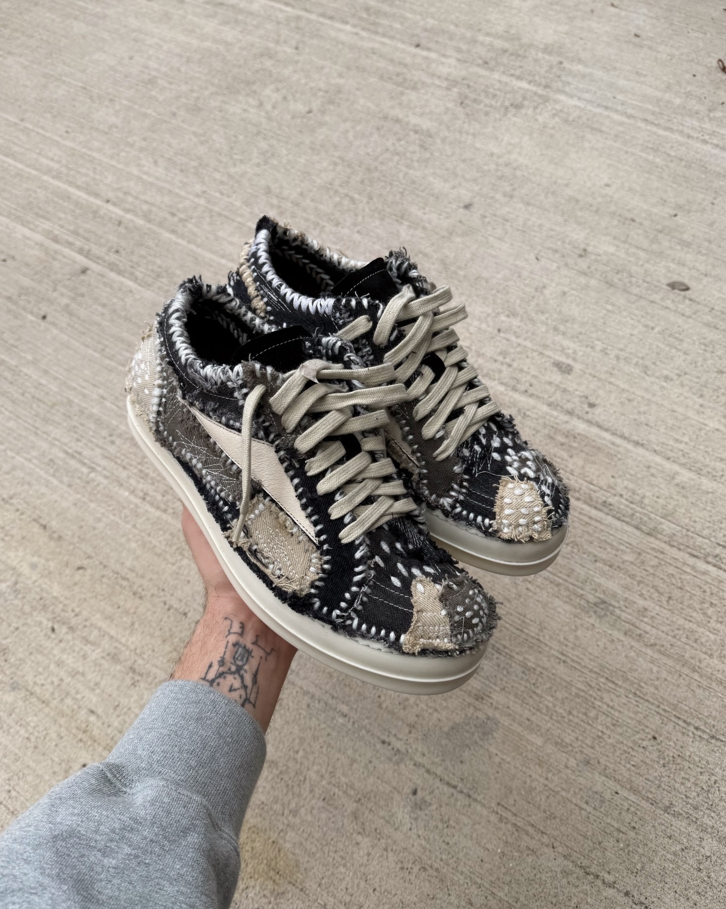 Diventare un artista partendo dalle sneakers - Davide di Lernia