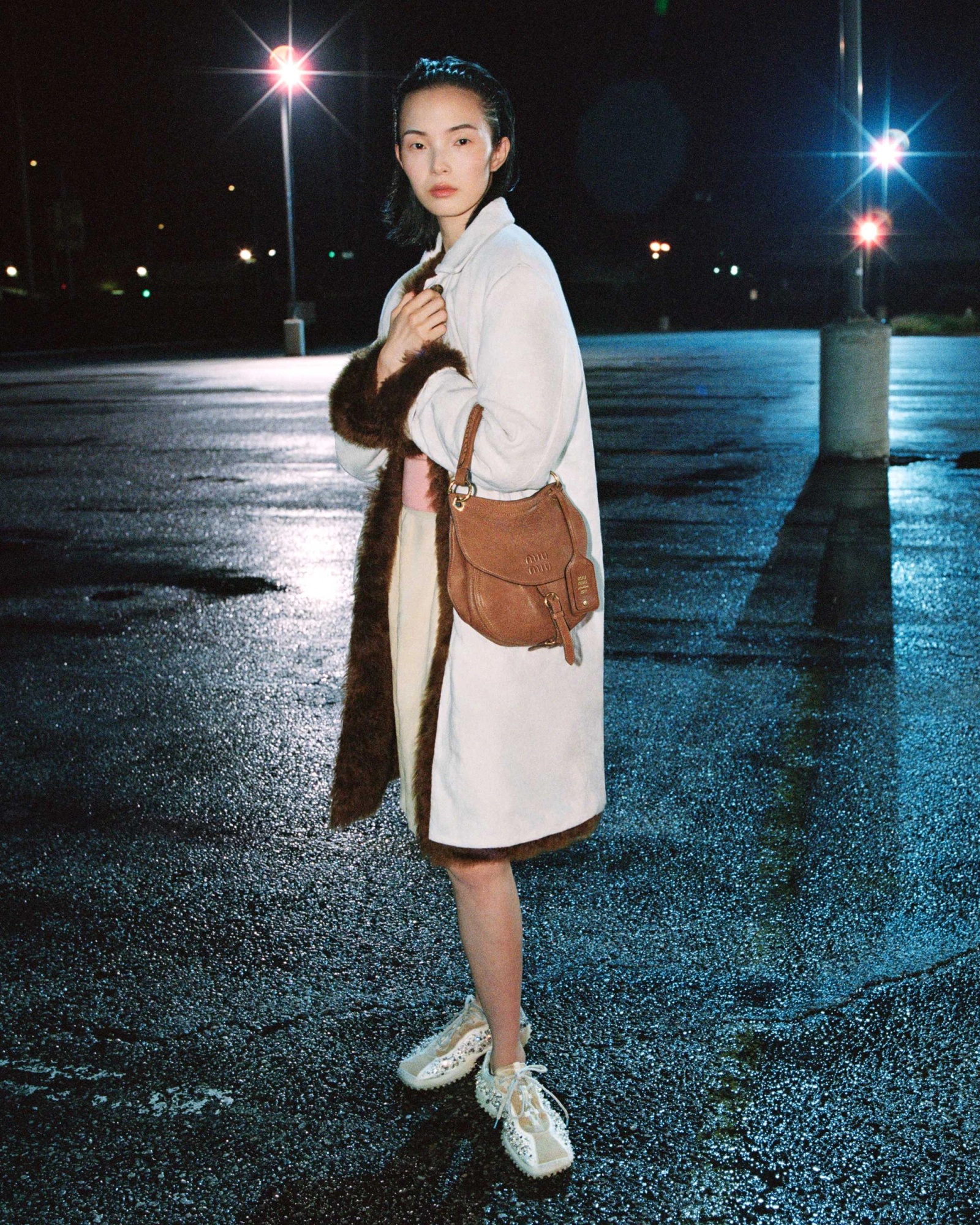 Hailey Bieber è la protagonista della nuova campagna FW26 di Miu Miu