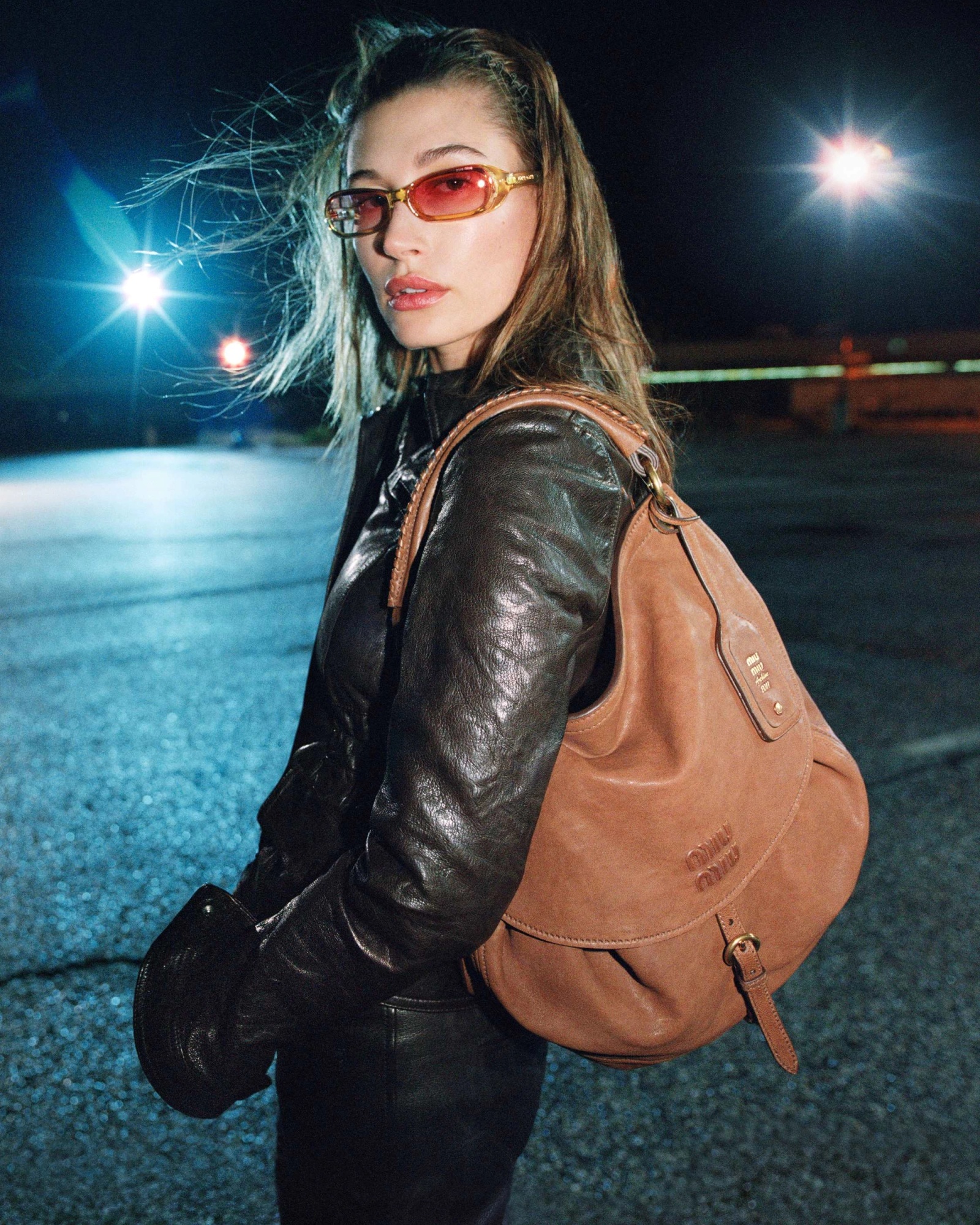 Hailey Bieber è la protagonista della nuova campagna FW26 di Miu Miu