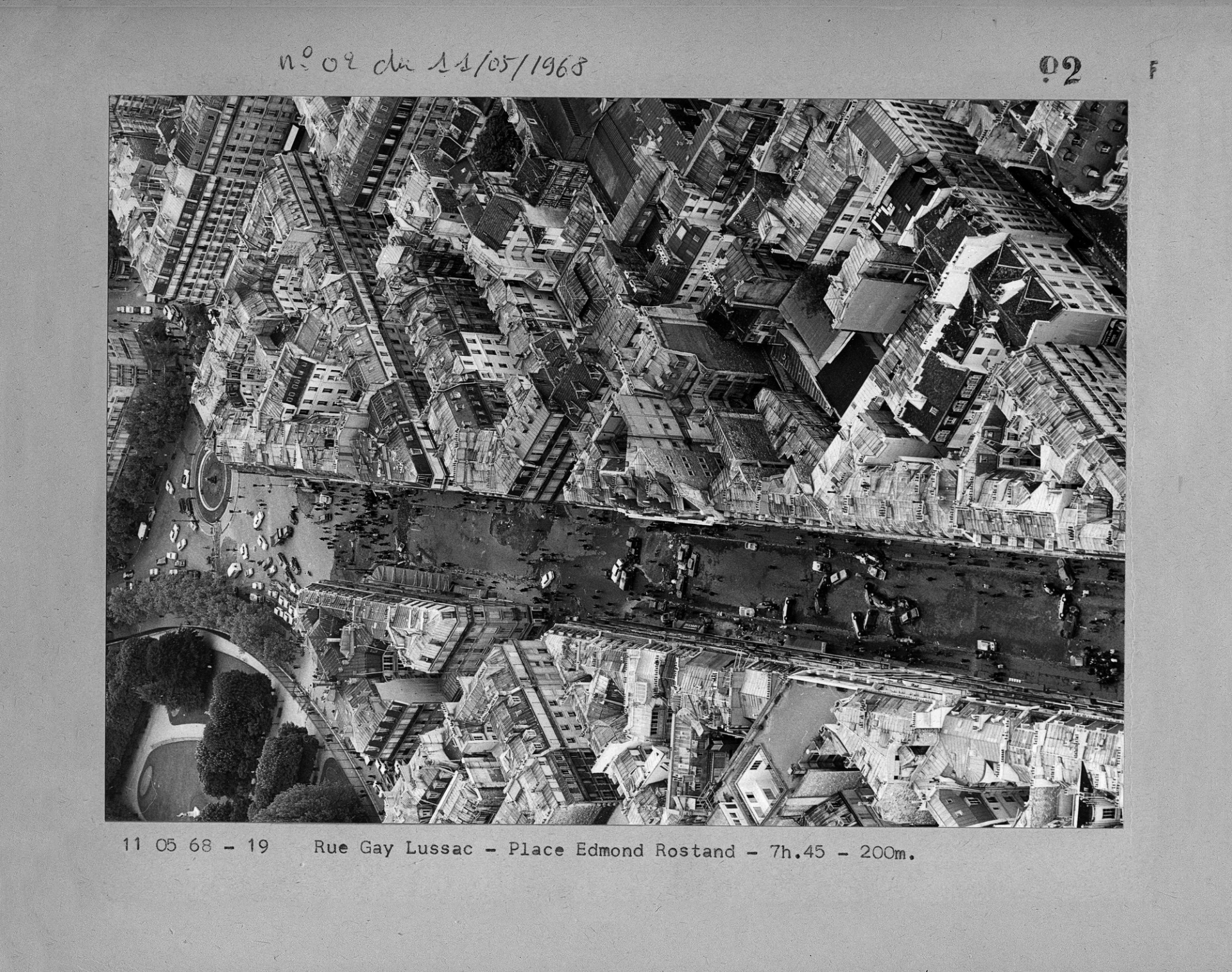 Paris, 11 May 1968. Aerial view of Rue Gay-Lussac / Rue Thuillier at 7.40 a.m. from an altitude of 150 meters. Courtesy Archives de la Préfecture de police de Paris.
