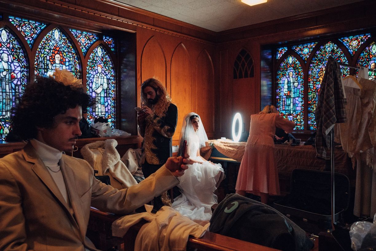 THE GAY POP BLACK SWAN: “Inherit” by SSION is a Postmodern Showbiz Fever Dream