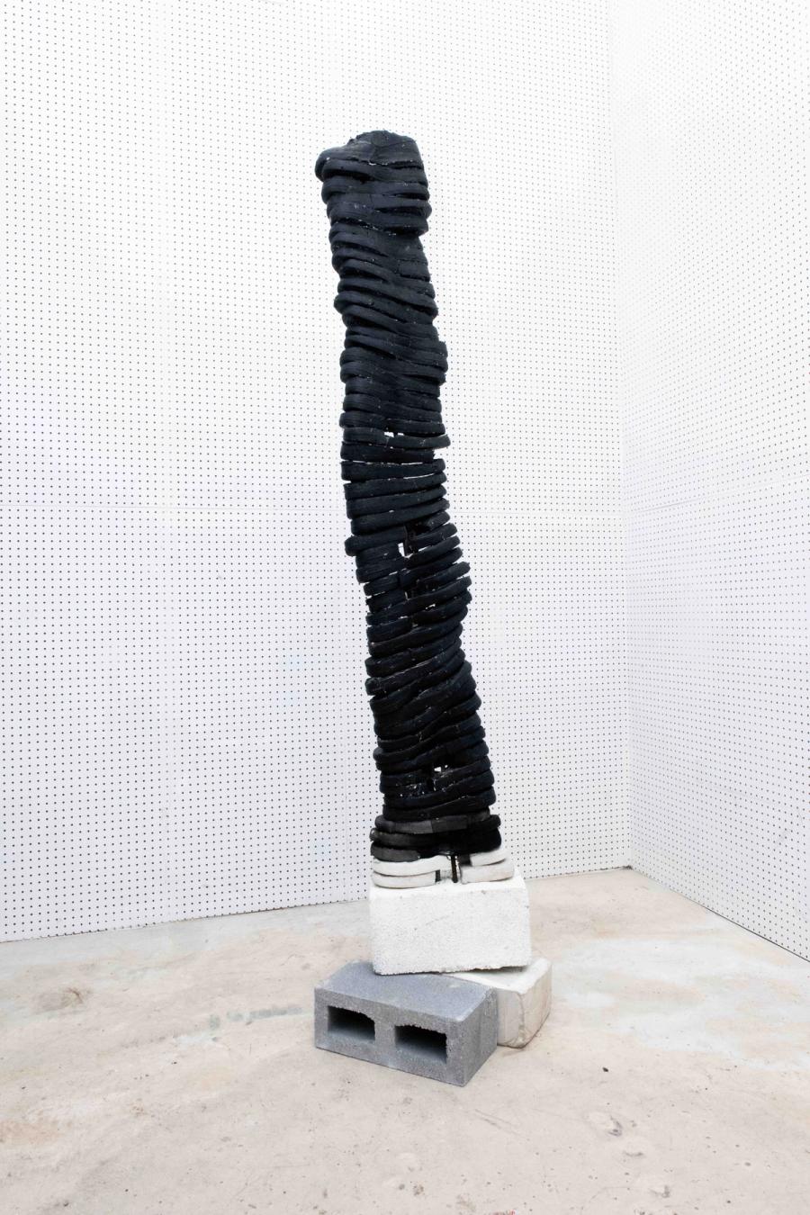 Allen-Golder Carpenter, Foundation 2, No Gallery, Berlin, 2023. Photo by Andy Guerrero.