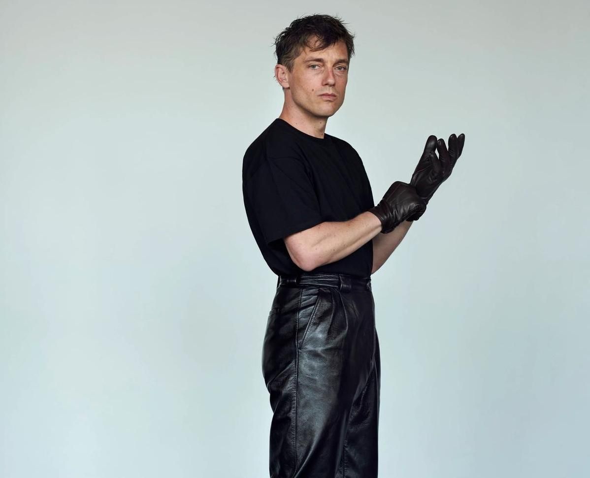 Volker Bruch, ANTI-HEARTTHROB