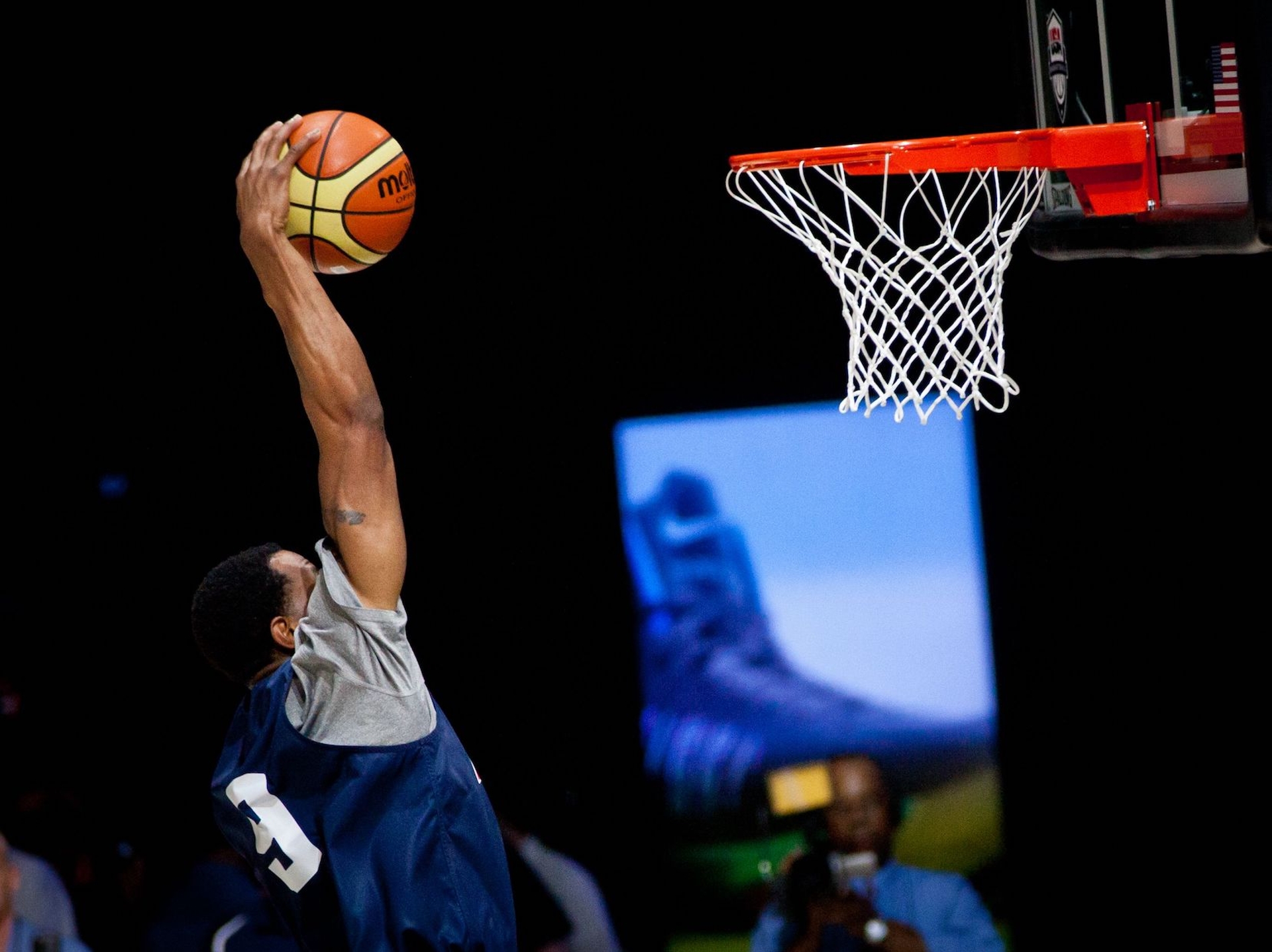Iguodala dunks. Photo: Tim Shelby