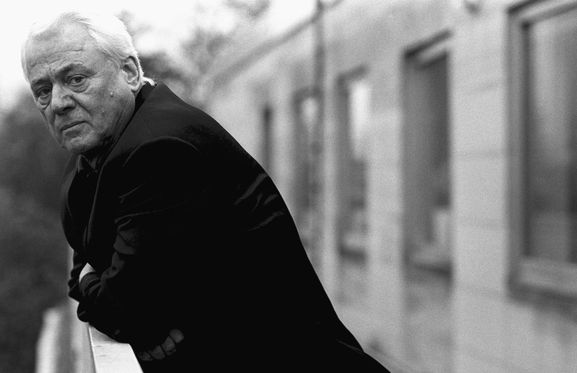 ALEXANDER KLUGE: Writing Attitude