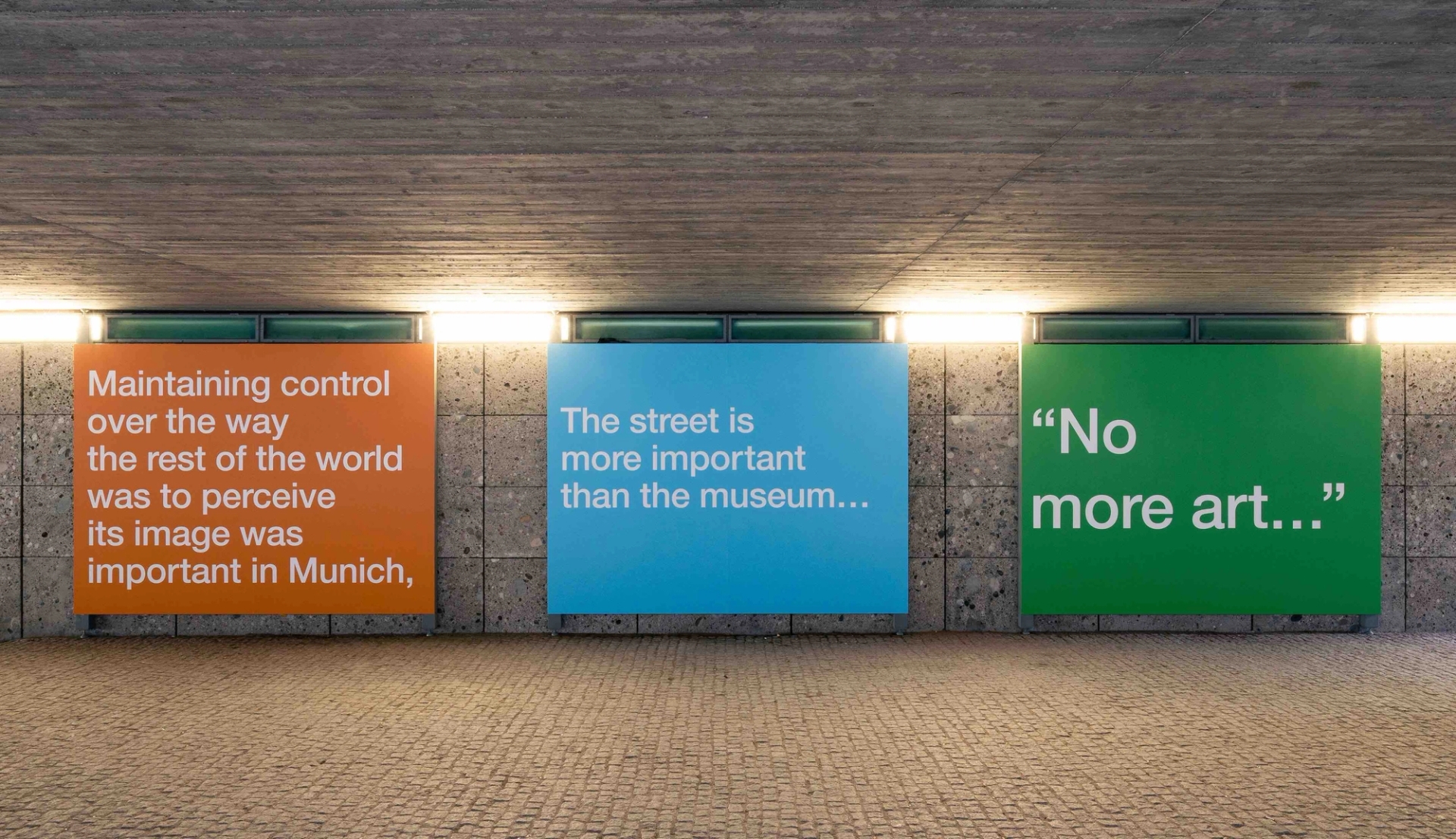 Tony Cokes, Installation view, “Fragments, or just Moments,” Haus der Kunst, Munich, 2022. A collaborative project with Kunstverein München, Munich. Photo: Maximilian Geuter.