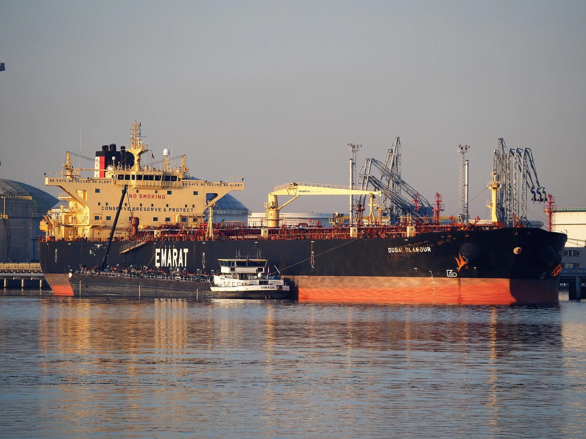 Between China and the Arabian peninsula, a “maritime silk road” powers global capitalism – even in the age of the cloud. LALEH KHALILI explains.