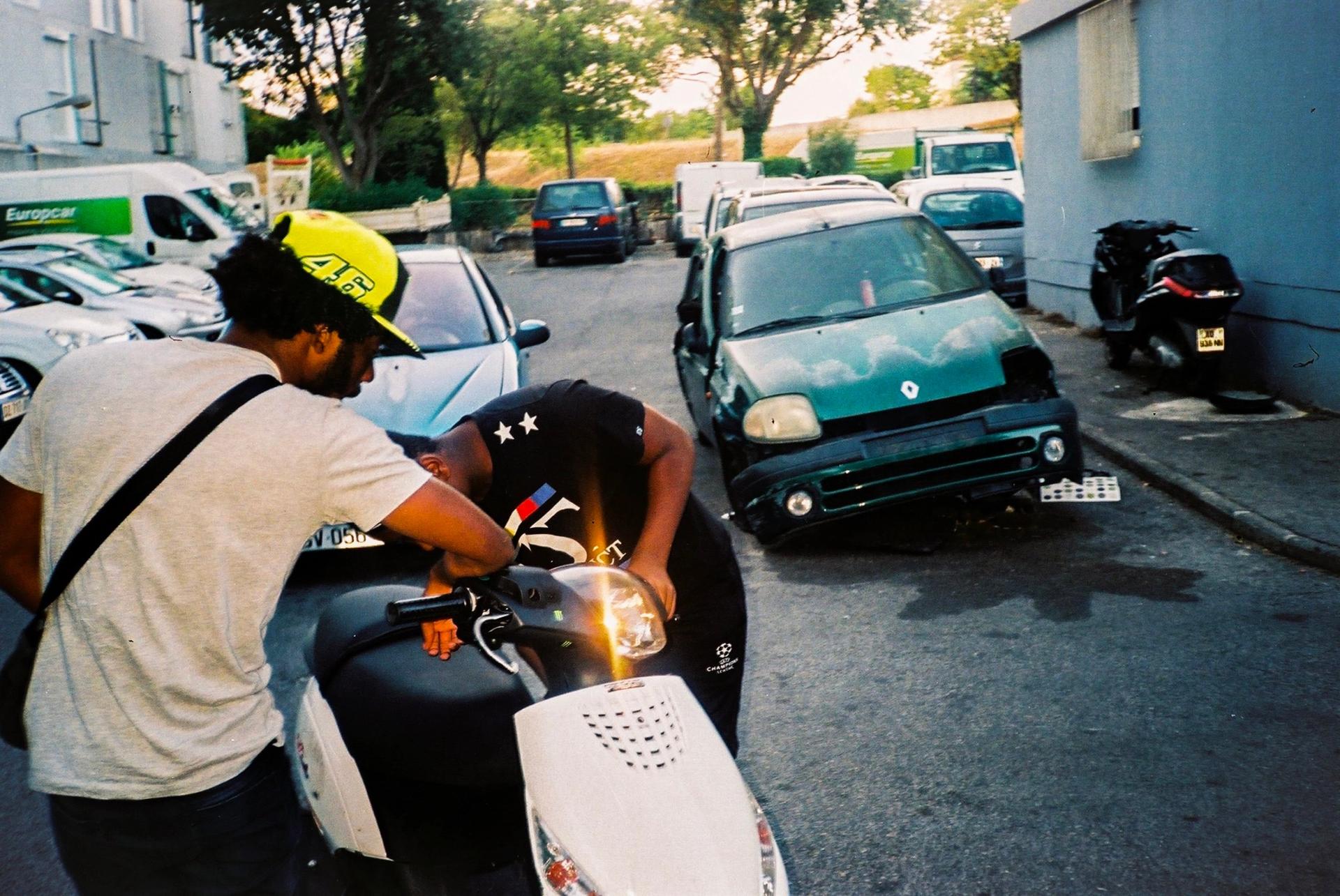 QUARTIERS NORD: Lounseny Soumah’s Greetings from Marseille