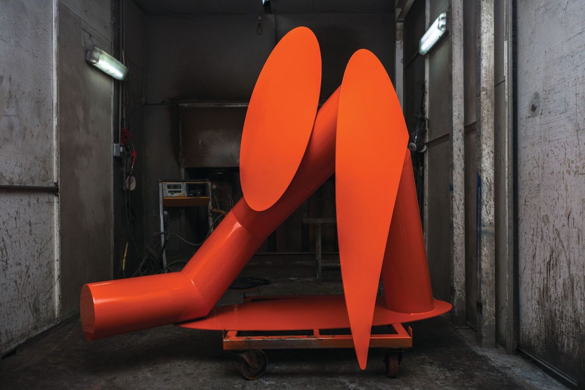 Samuel Ross, Concave 1, engineered and fabricated by SR_A. Photo: Oliver Matich