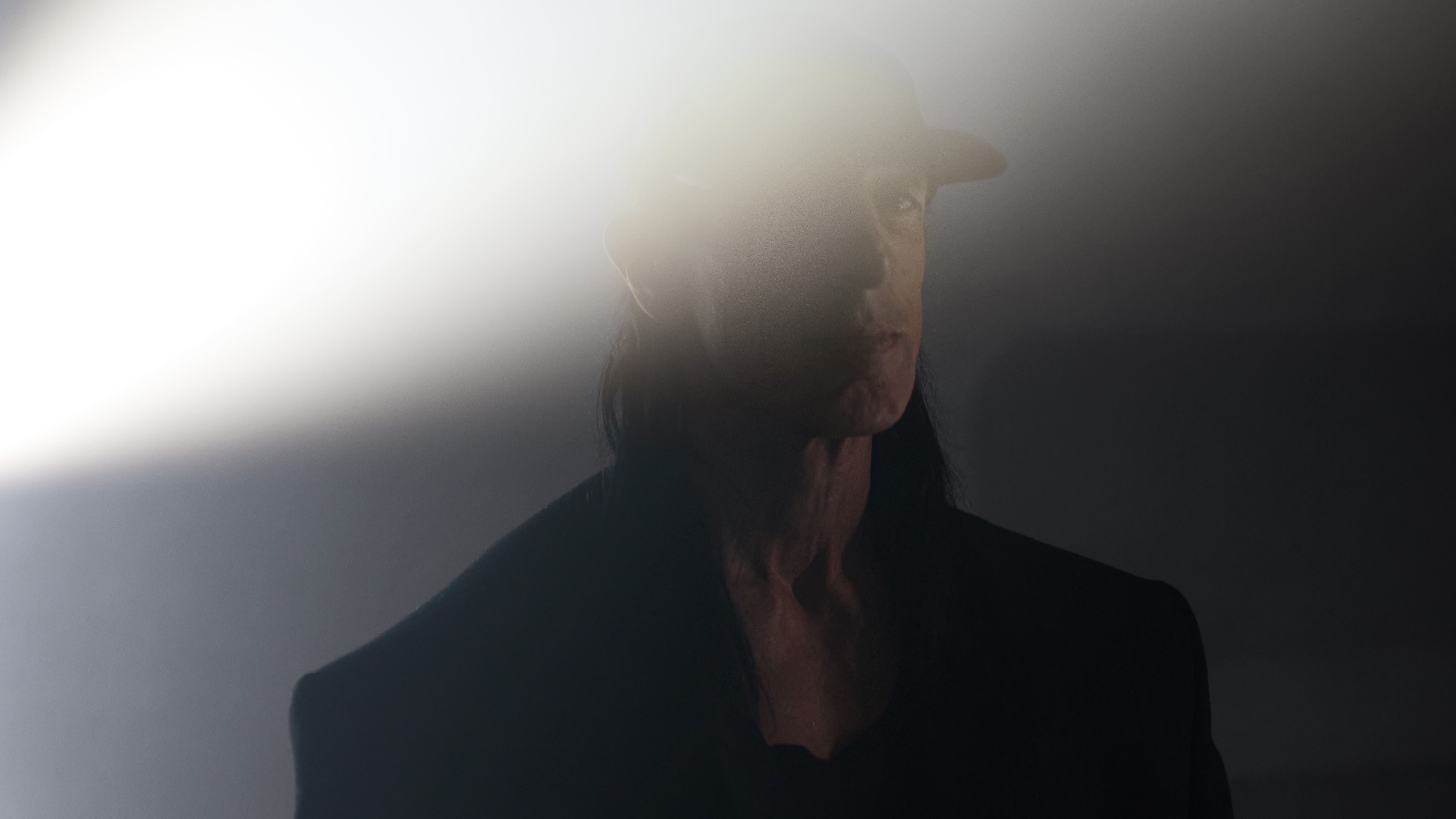 【RICK OWENS】エミリー メガ スカーフ 2色展開 RICK OWENS】エミリー メガ スカーフ 2色展開 (RICK OWENS