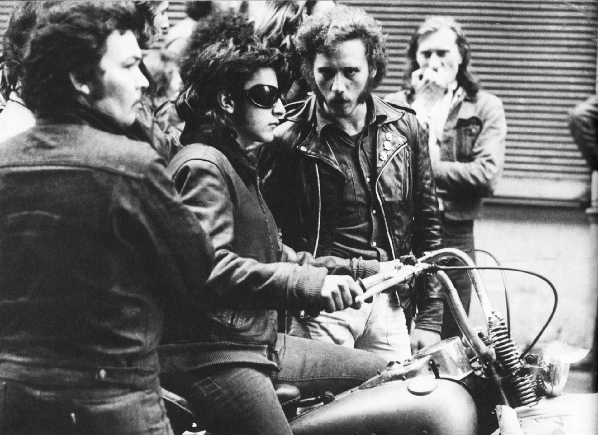 Doing Donuts in the White Cube with Renegade Minimalist OLIVIER MOSSET