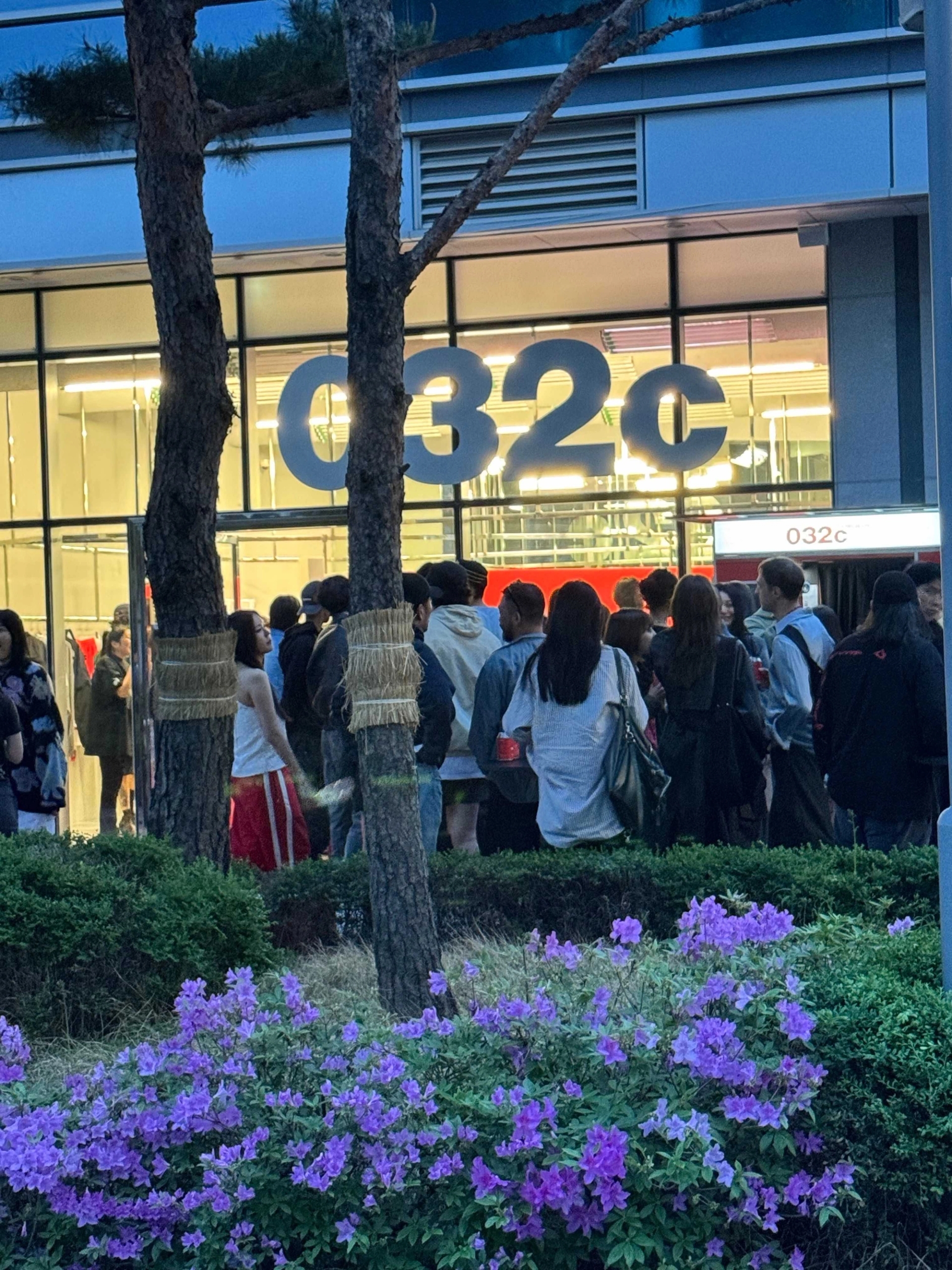 032c
