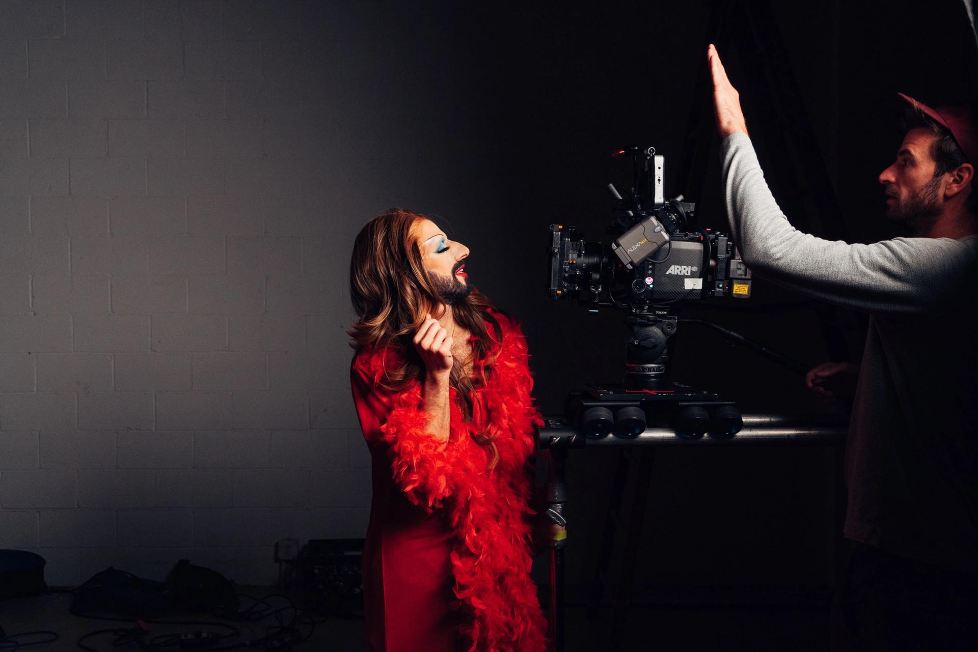 THE GAY POP BLACK SWAN: “Inherit” by SSION is a Postmodern Showbiz Fever Dream