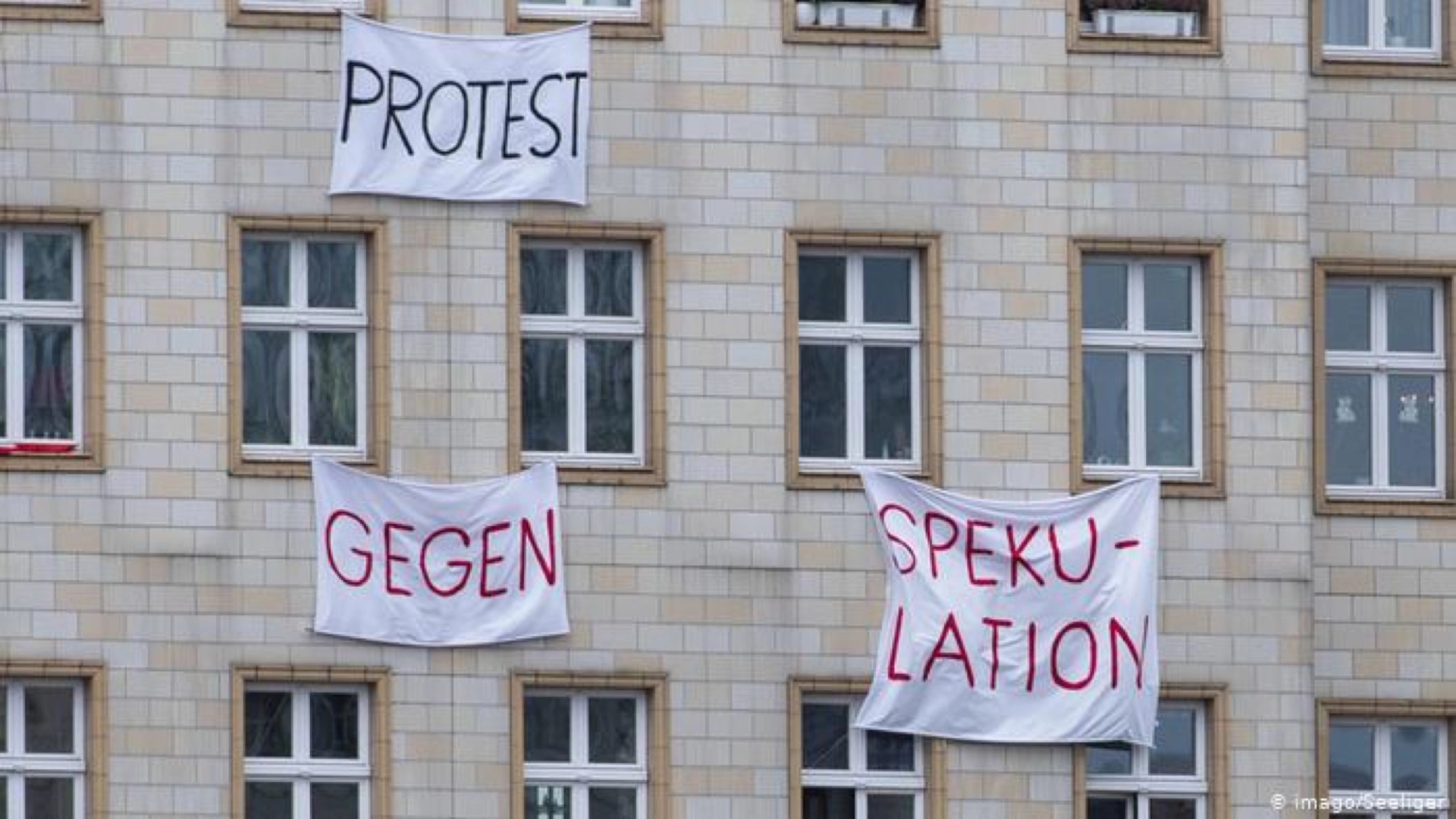 Activists protest speculation in Berlin's housing market.