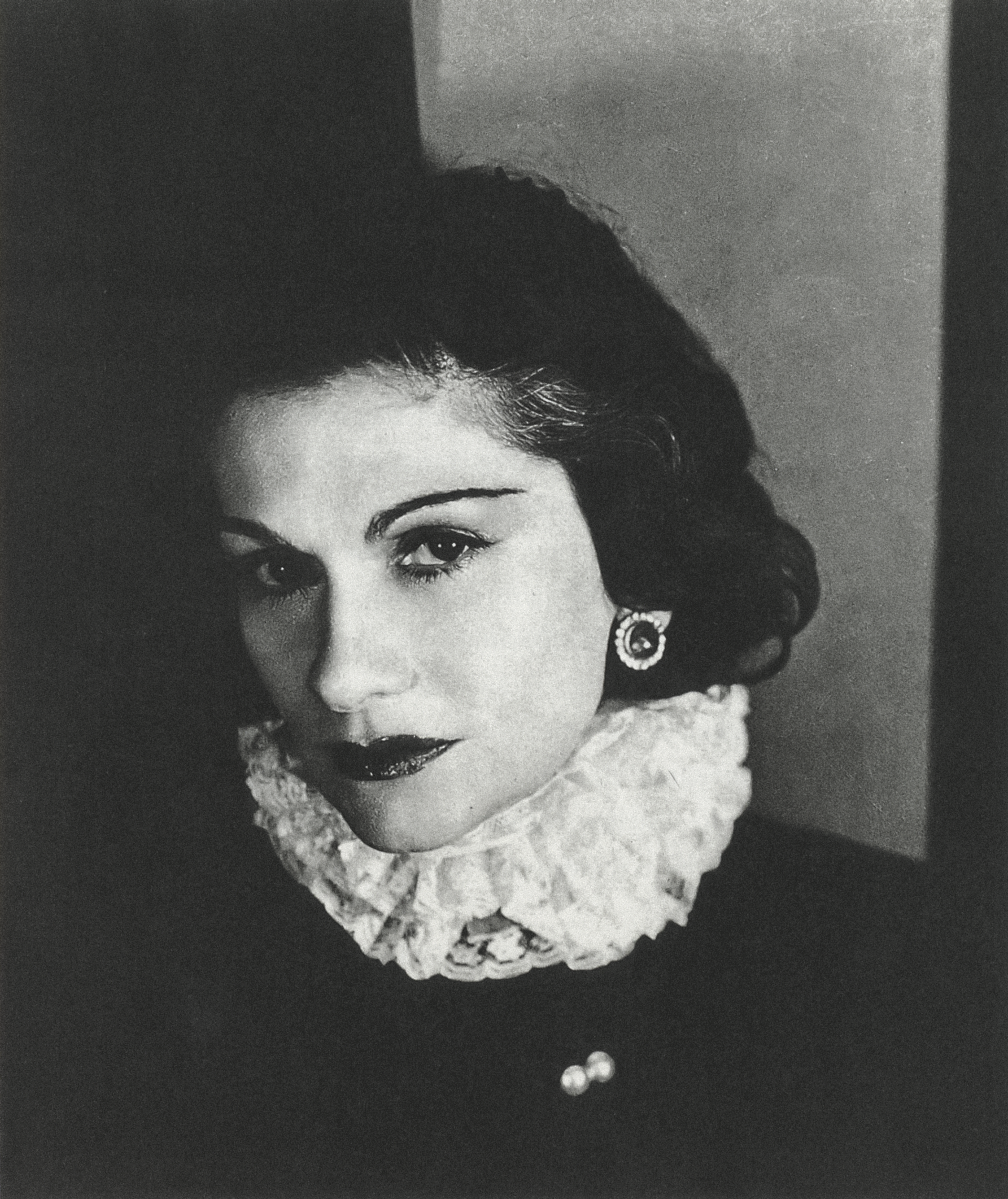 In 1944, Chanel was interrogated by the Free French Purge Committee. After her release, she said to her grandniece, “Churchill had me freed.” Historians have speculated that Churchill was worried Chanel would expose Nazi sympathizers among the highest echelons of British elites – including the royal family. 

Photo: George Hoyningen-Huene, 1939