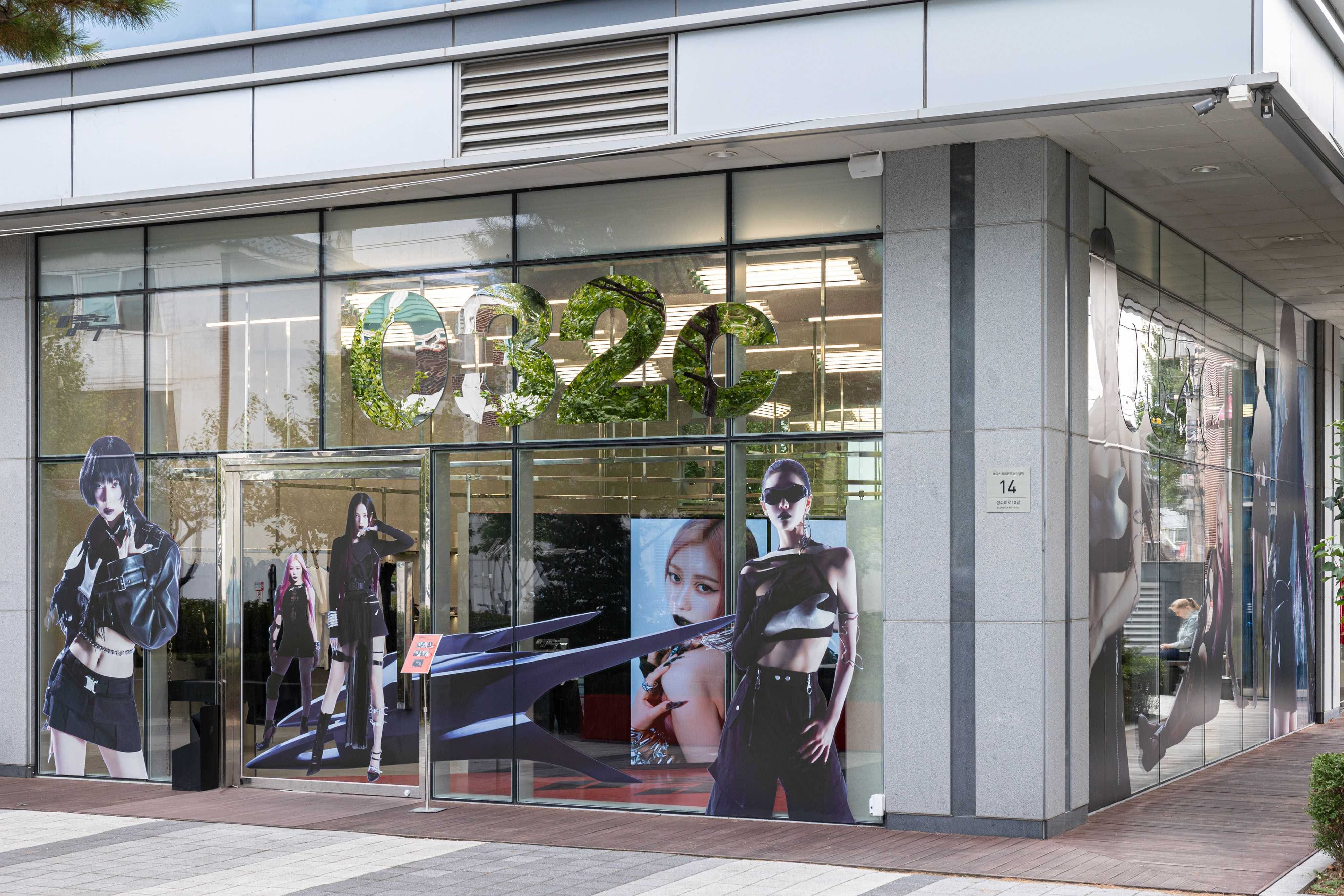 aespaコラボ限定 キーホルダー 4枚セットWhiplash 032c aespa AESPA 5th MINI ALBUM Whiplash Limited Ver. K-POP CD +