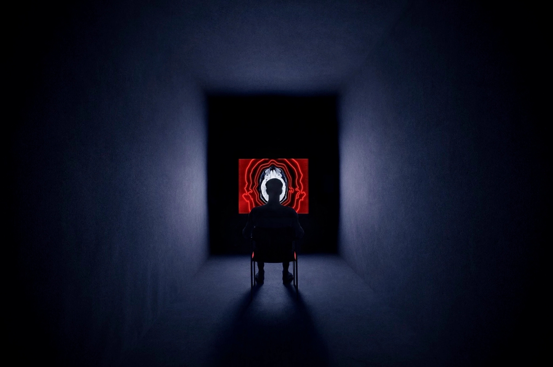 Installation shot of "Introduction to the Memory Personality," Jeremy Shaw (2012). Courtesy Jeremy Shaw and KÖNIG GALERIE.