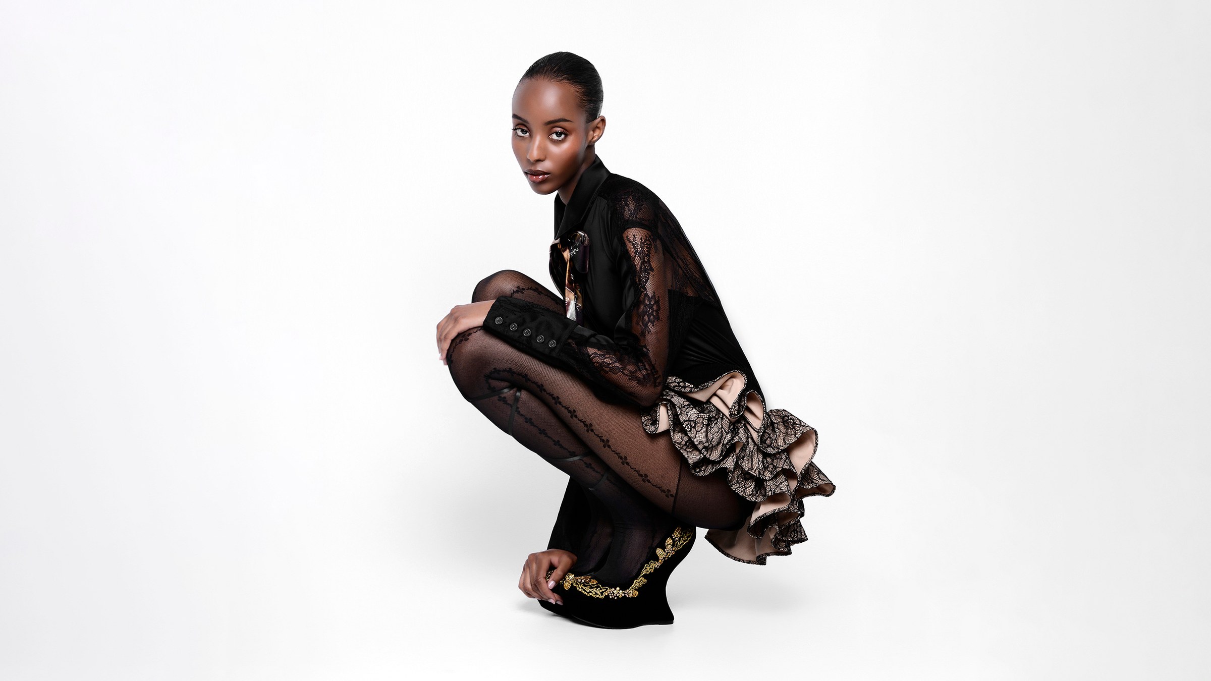 MODEL TEST — Antoinettes
