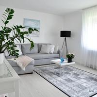 Löpande hemstädning Stockholm: pris, intervall och vad som ingår