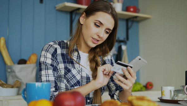 Betala städningen med Amex eller annat kort i appen