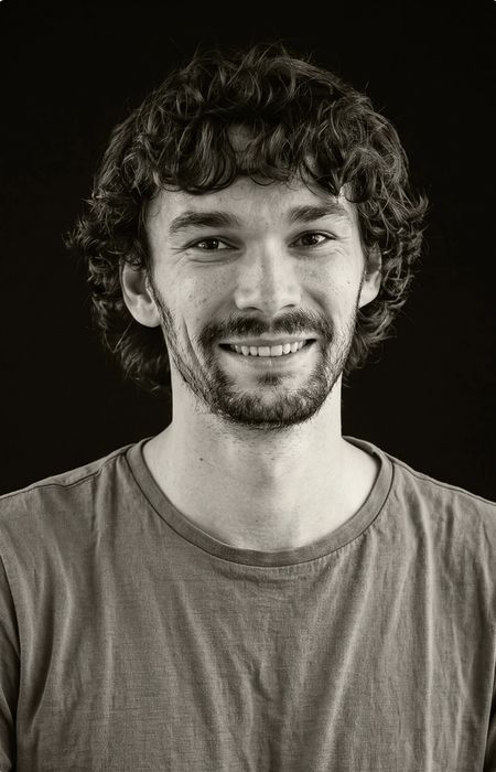 Dr. Guillaume Decros