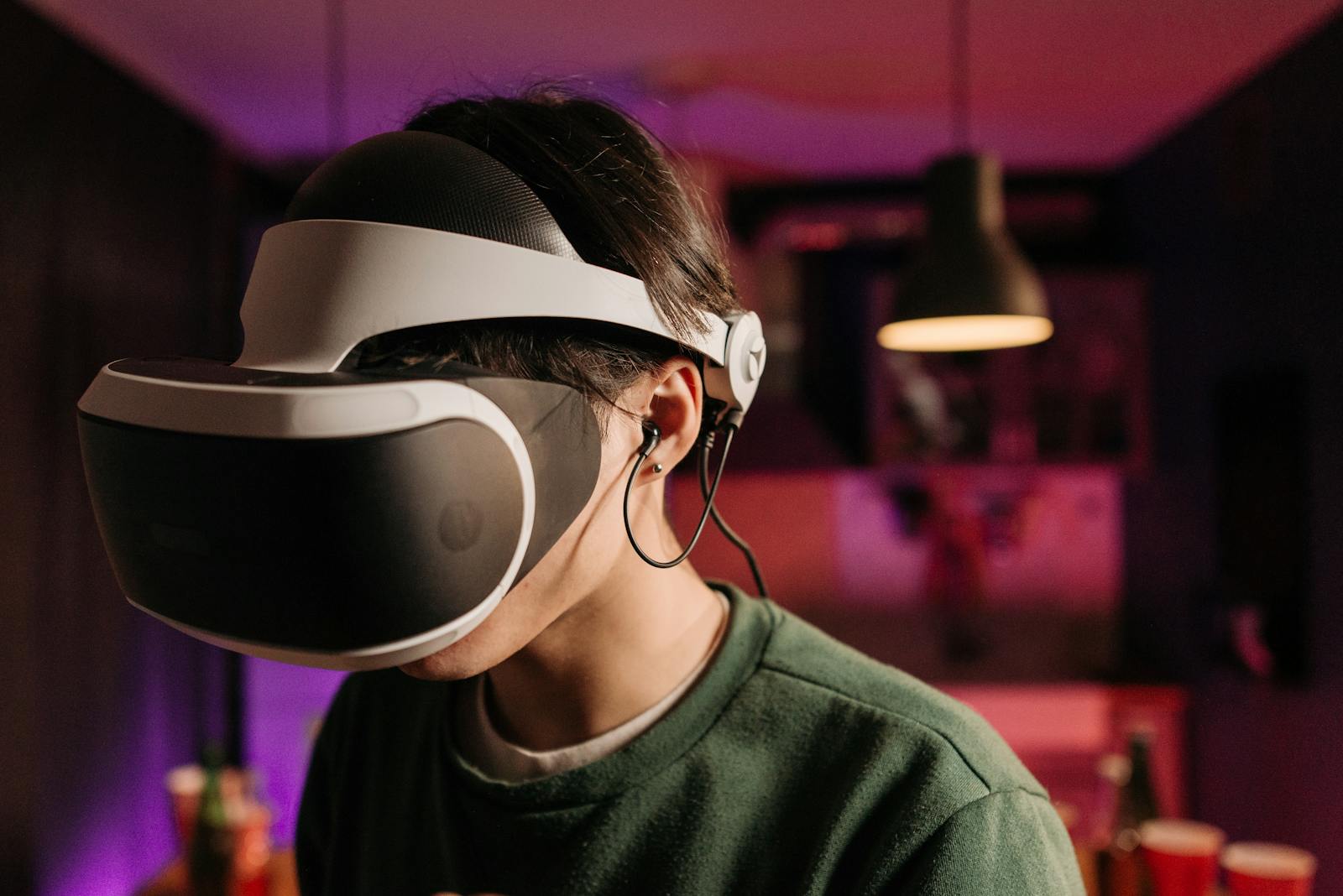 A student wearing a virtual reality headset to practice clinical skills
