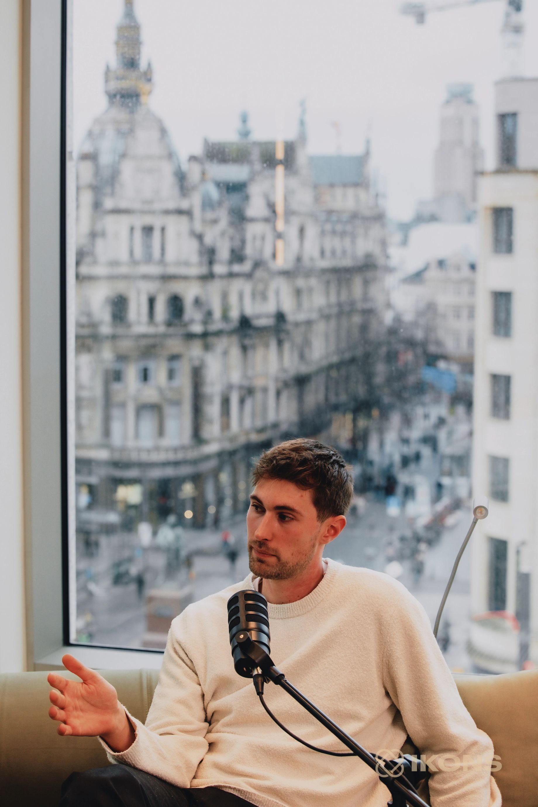arthur lauwers in a podcast