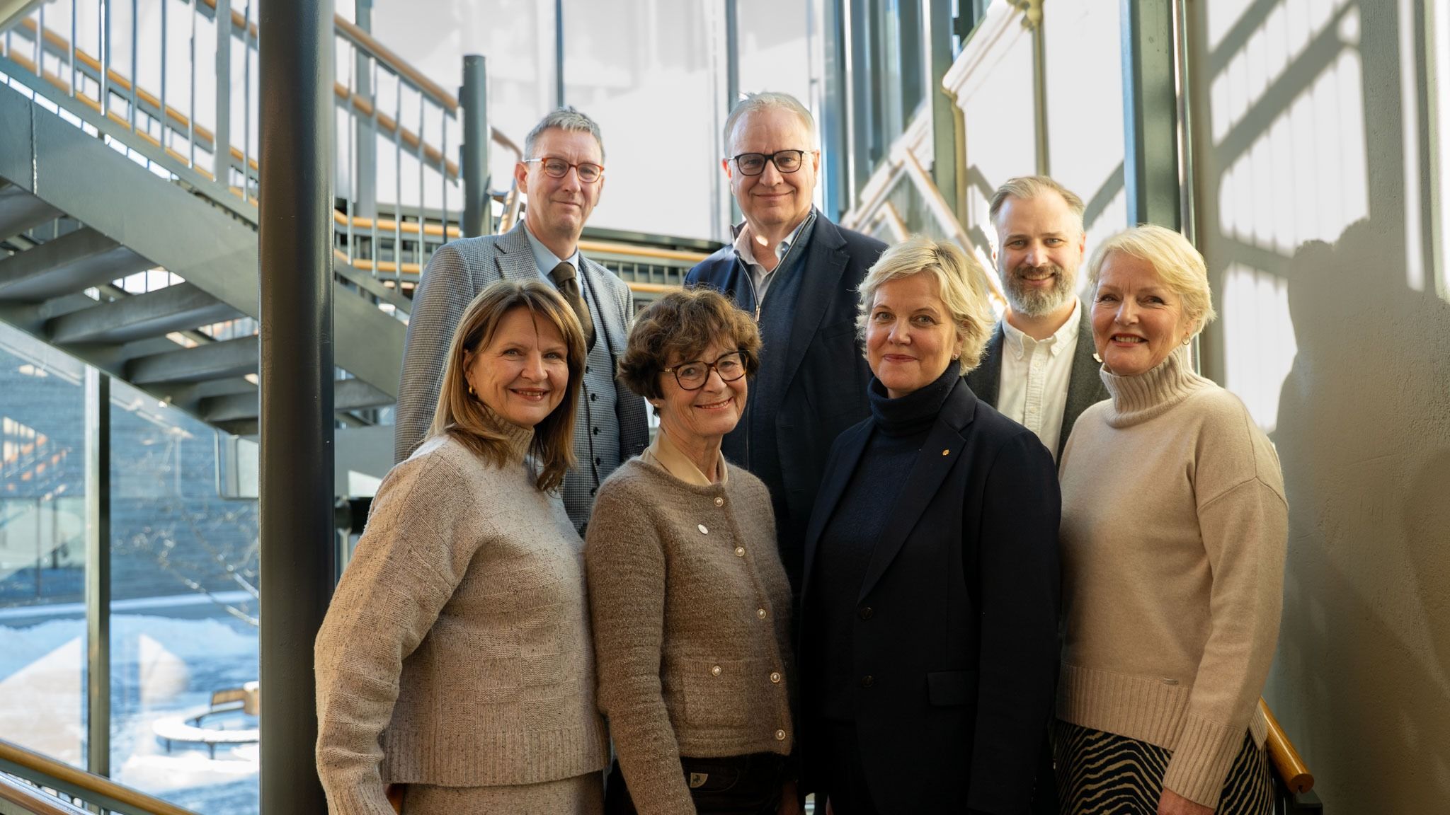 Group photo of the board. 