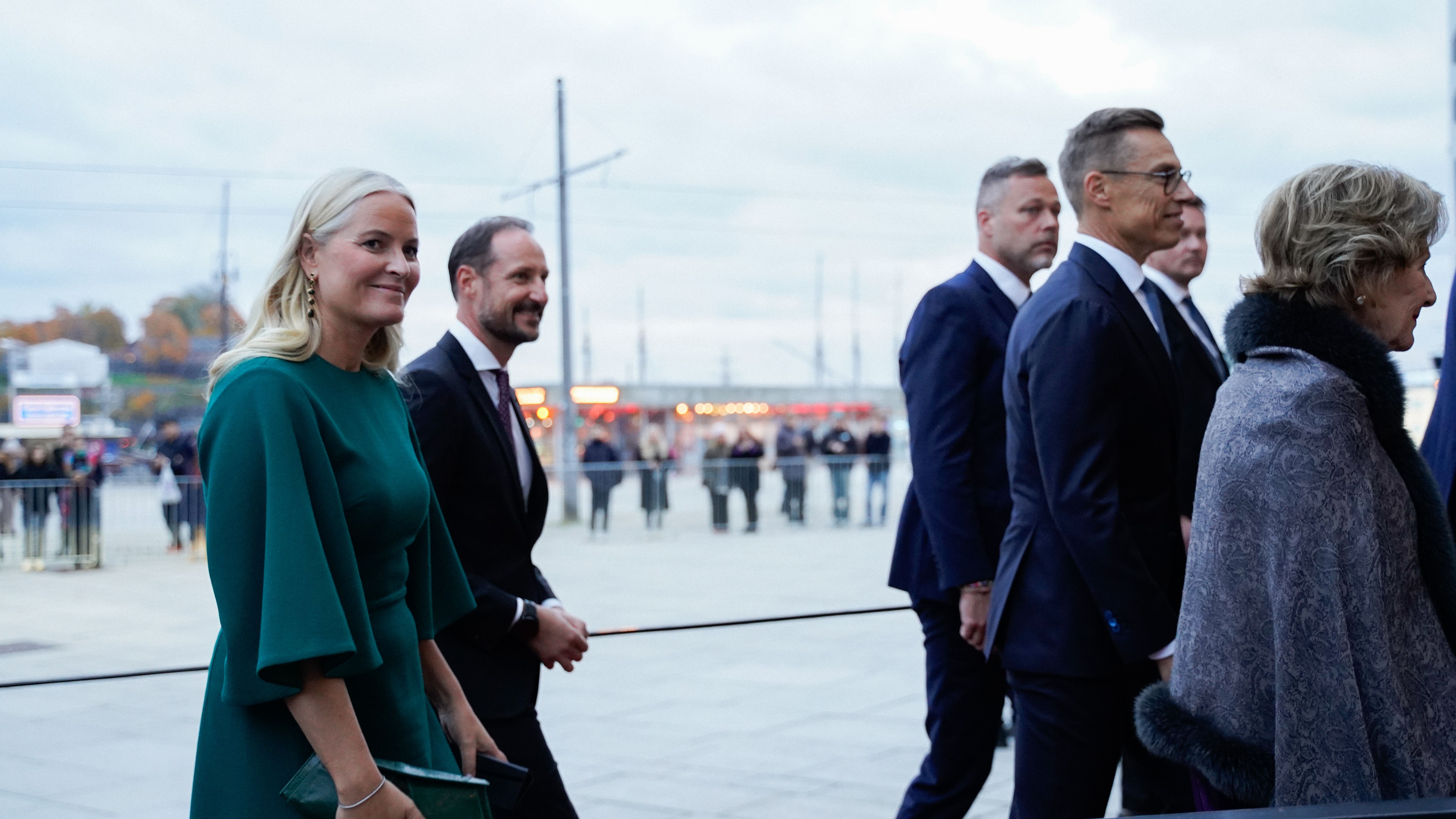 The crown prince couple of norway, walking behind Alexander Stubb and the queen of norway.