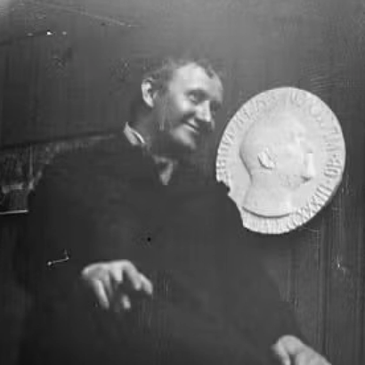 vigeland and the prototype of the peace medal