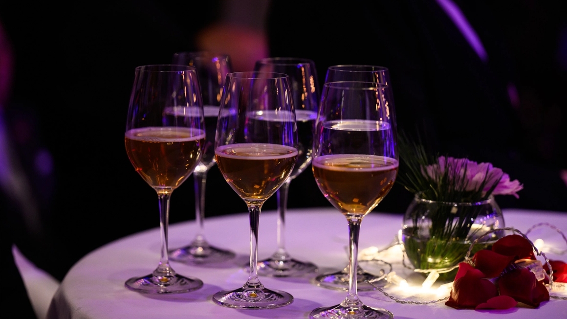 glasses with something fizzy