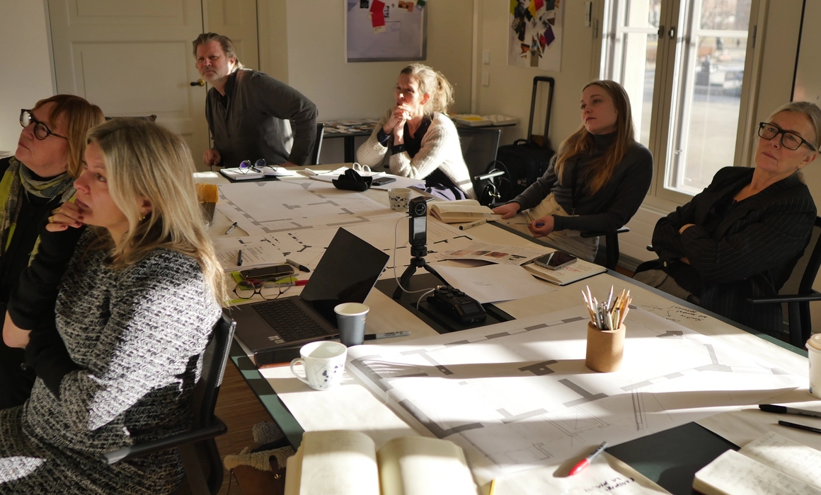 People paying attention.