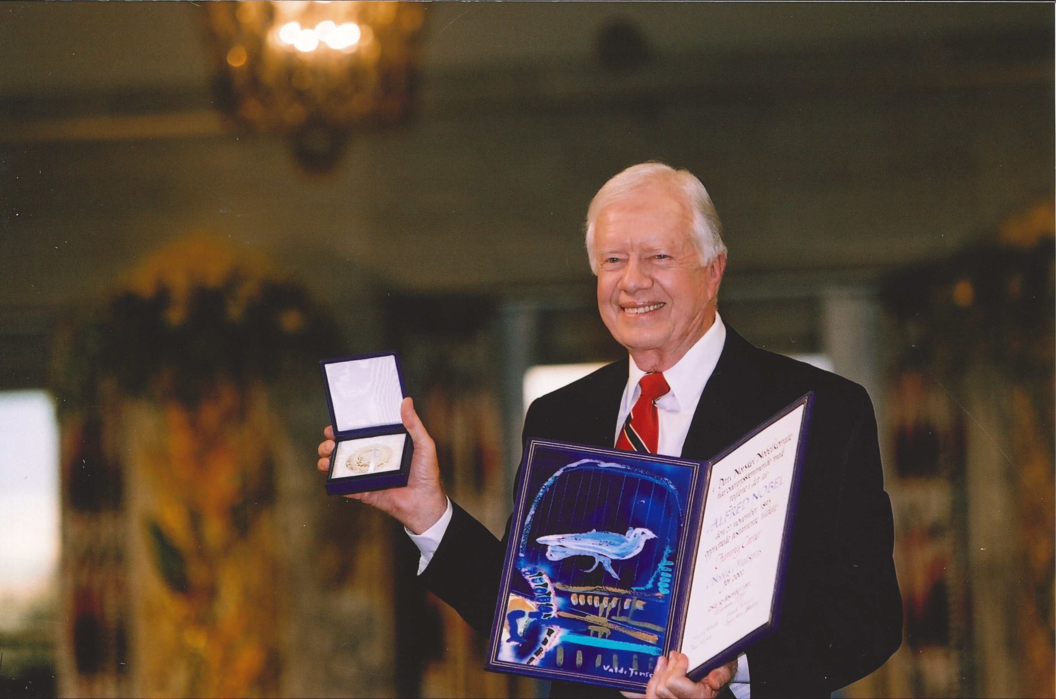 Jimm Carter at the nobel peace prize ceremony 2002.