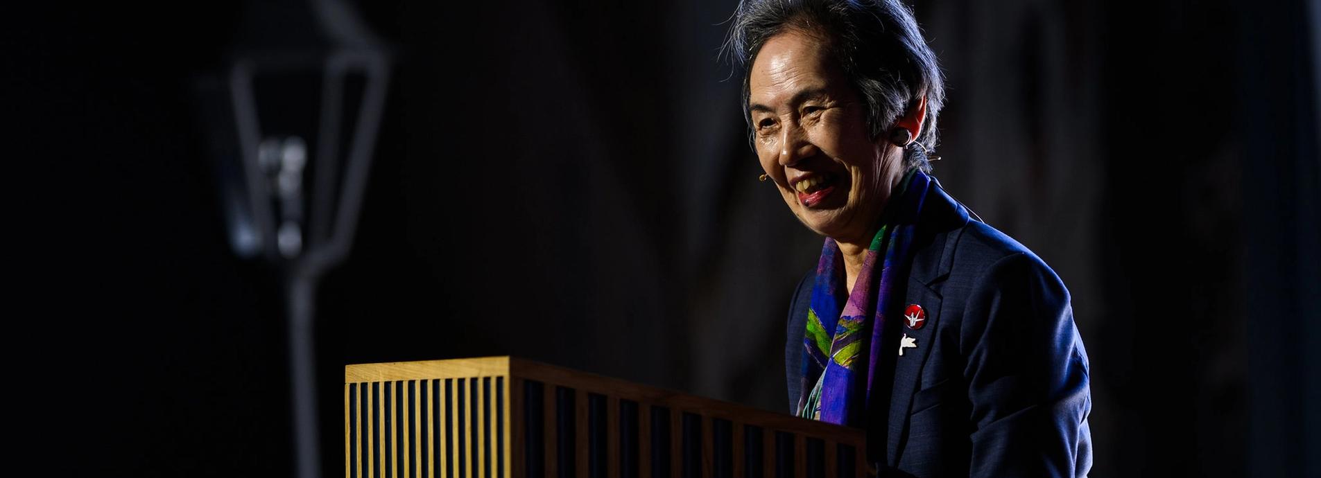 Masako Wada på scenen.