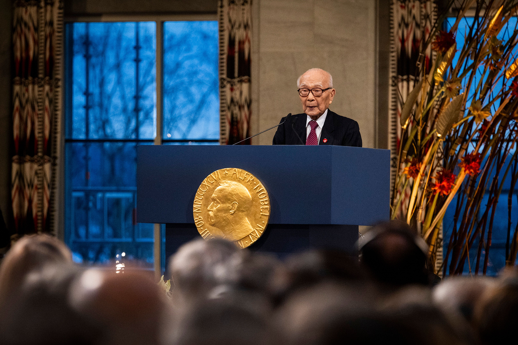 nihon hidankyo during award ceremony