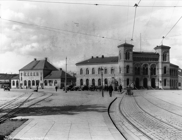 historical photo of the peace center when it was a train station