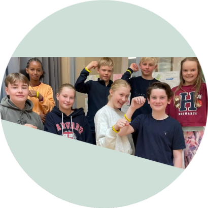 Bilde av elever fra Steinskjer skole