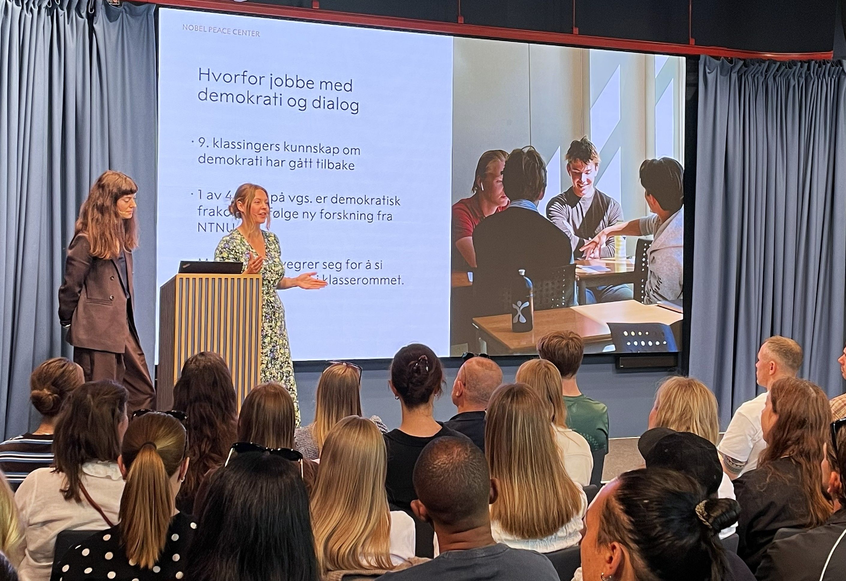 Synnøve Kronen Snyen og Sunniva Jarmann presenterer forskningen bak «Uenige sammen» 