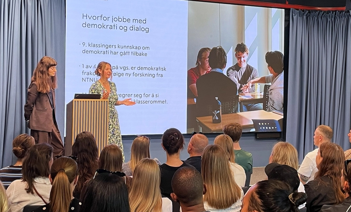 lansering på scenen under arrangementet
