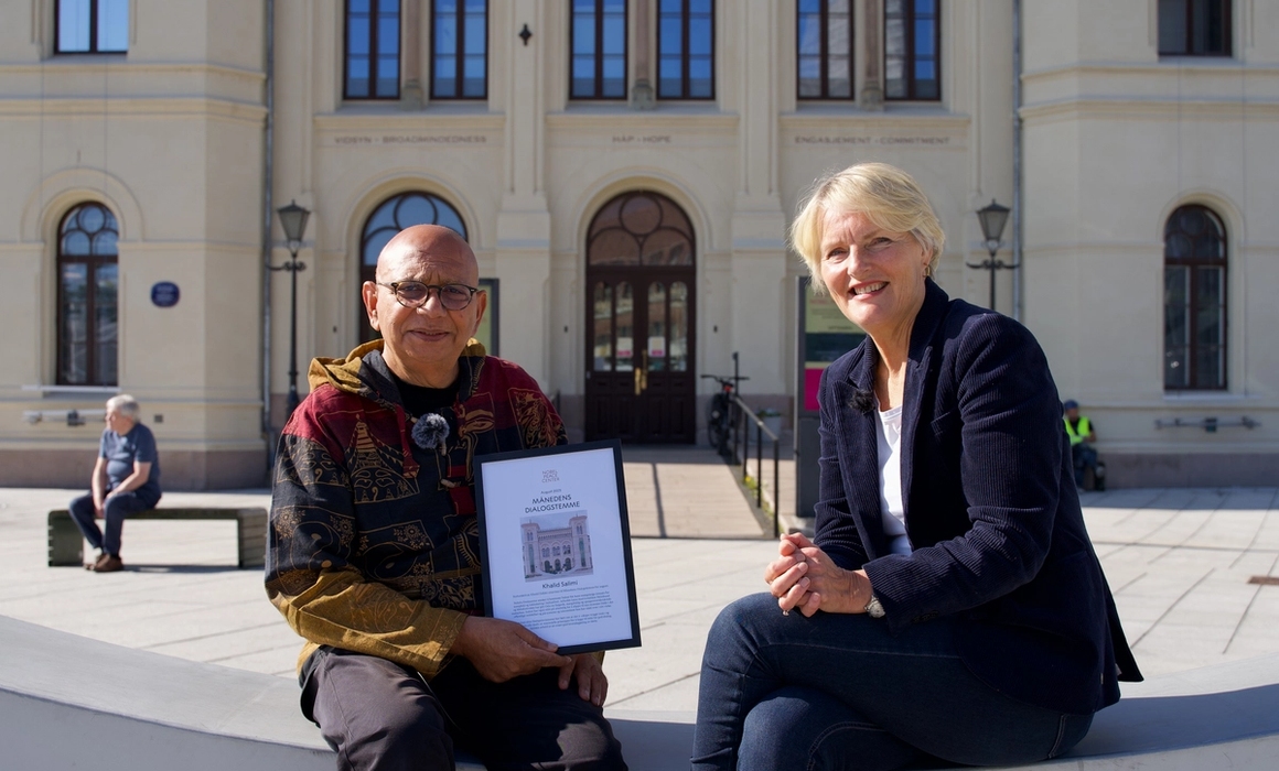 Khalid Salimi får diplom