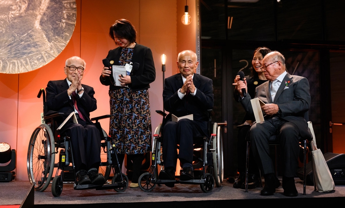 fredsprisvinnere representanter på scenen